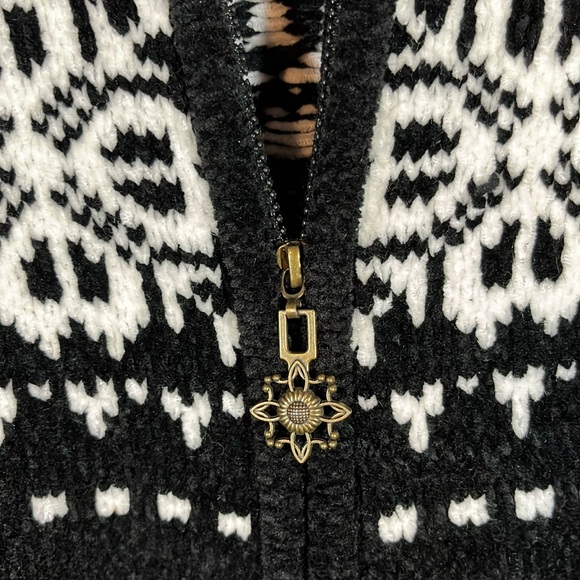 EXC Full Zip Sweater Cardigan Snowflake Ice Skaters Embellishments Women’s PL - Picture 3 of 16